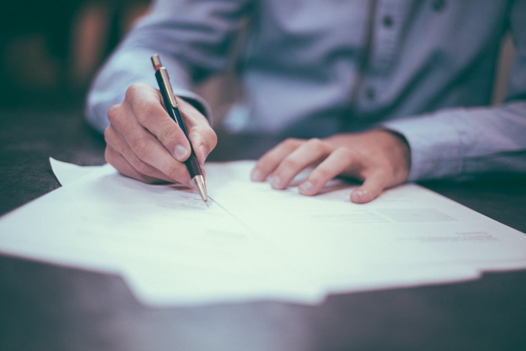 découvrez l'assurance emprunteur, une protection essentielle pour sécuriser votre prêt immobilier. protégez-vous contre les imprévus et assurez la continuité de vos remboursements grâce à des solutions adaptées à vos besoins.