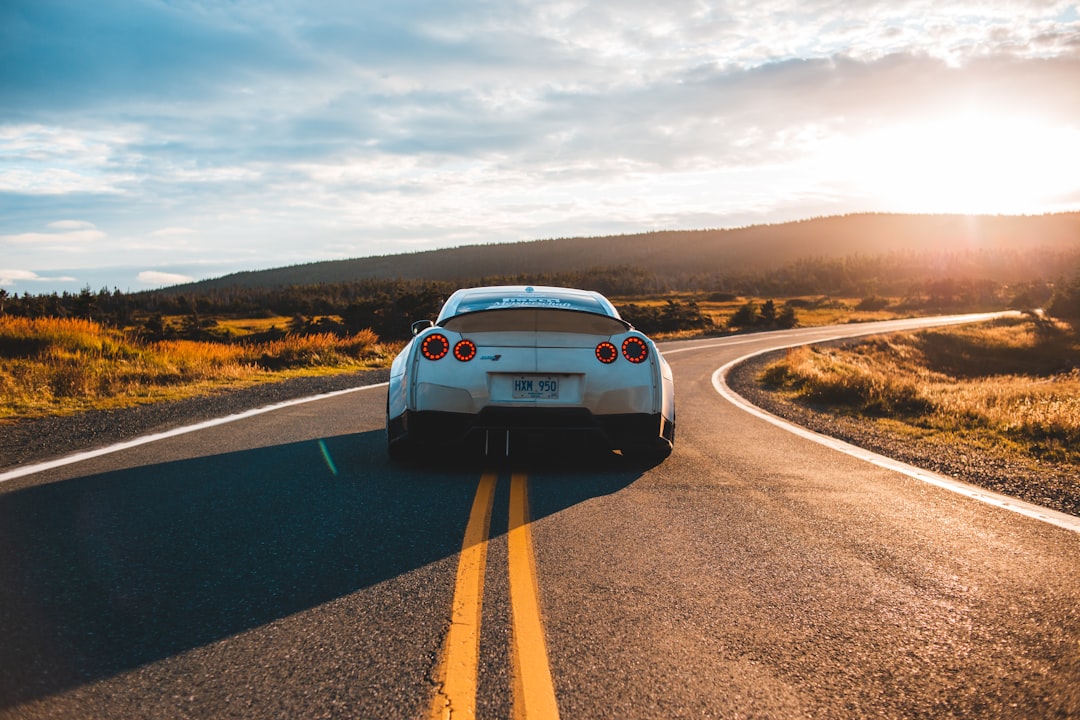obtenez la meilleure assurance auto en france avec des options adaptées à vos besoins. comparez les offres, profitez de tarifs compétitifs et roulez l'esprit tranquille grâce à une couverture complète pour votre véhicule.