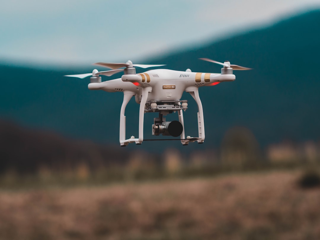 découvrez notre comparatif d'assurances pour drones et trouvez la couverture idéale pour protéger votre aéronef. comparez les tarifs, les garanties et les services offerts par les meilleures compagnies d'assurance spécialisées dans les drones.