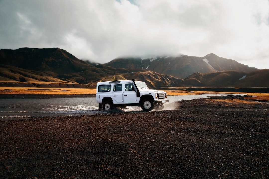 découvrez notre assurance automobile professionnelle conçue pour protéger votre véhicule et votre entreprise. profitez de garanties complètes, d'une assistance 24/7 et de tarifs compétitifs adaptés aux besoins des professionnels.